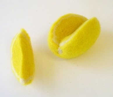 Ganze Zitrone