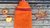 Wärmflasche mit Streifen, orange